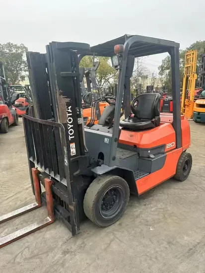 Carretilla elevadora Toyota de 2 y 3 toneladas, doble GLP, motor japonés, mástil dúplex/tríplex, neumáticos sólidos, opción completa.